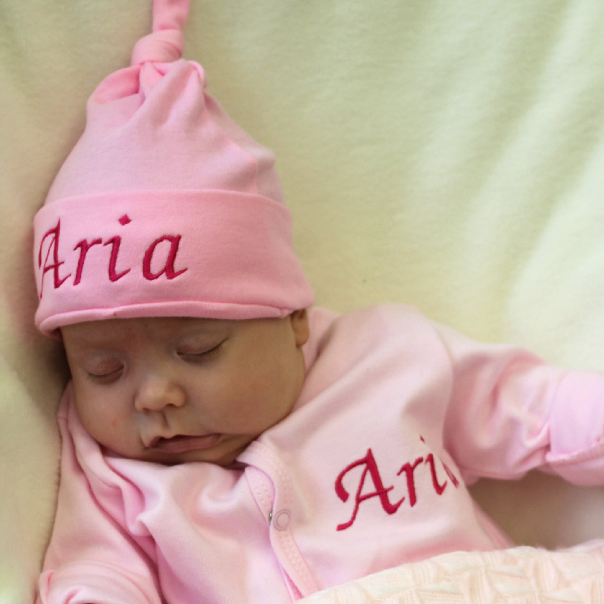 personalised baby knot hat pink